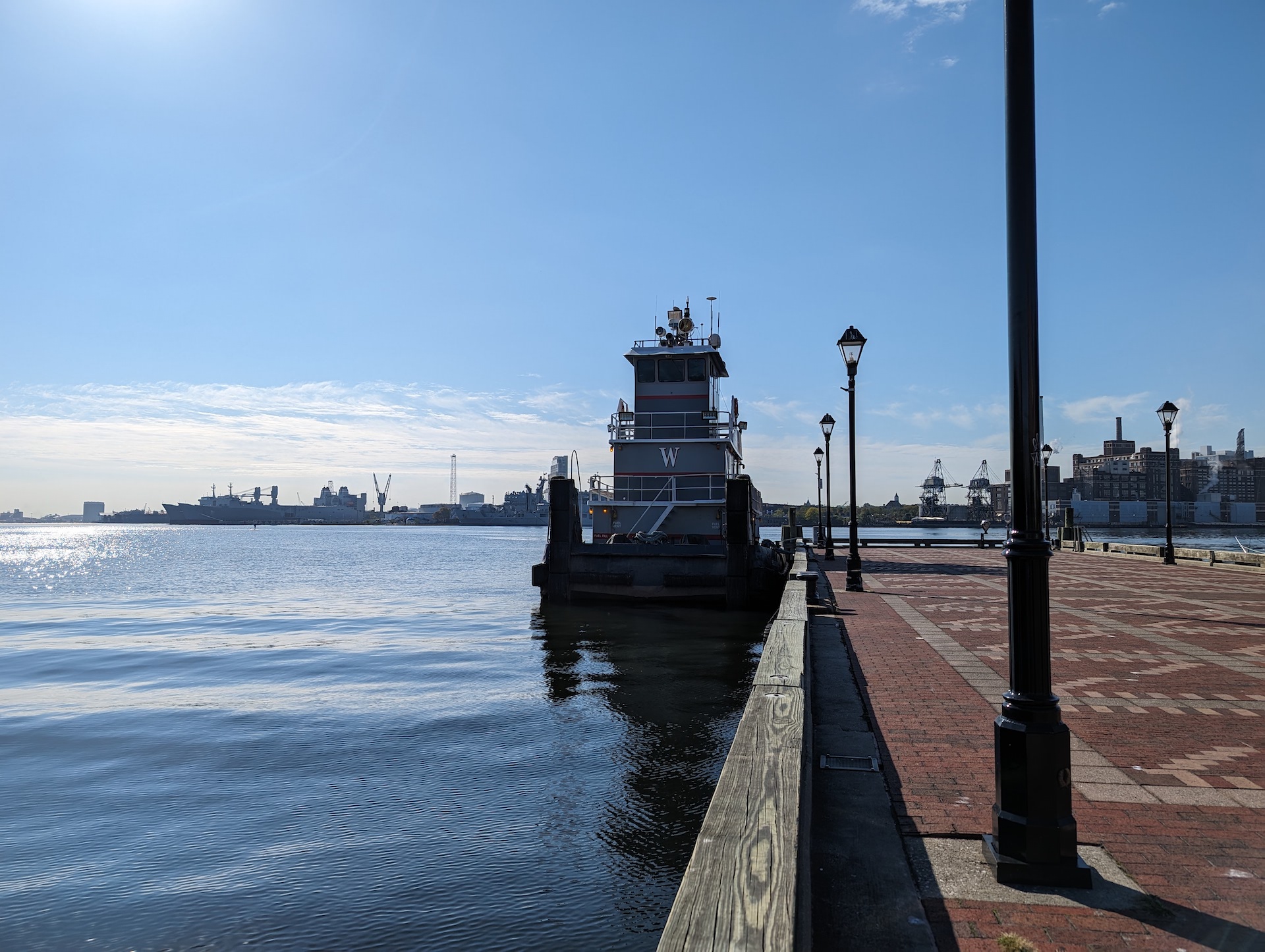 Google Pixel 8 pro boat 1x